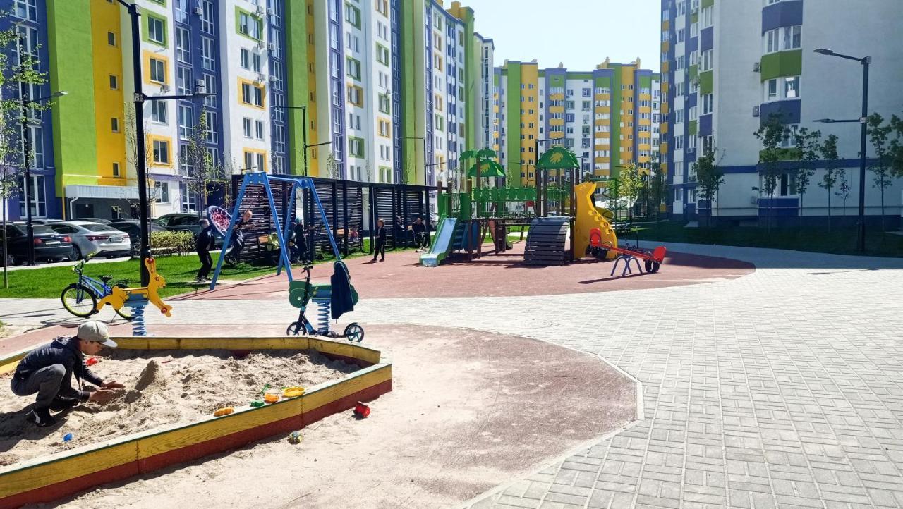 069 Apartment Near Airport In A New Building 基輔 外观 照片