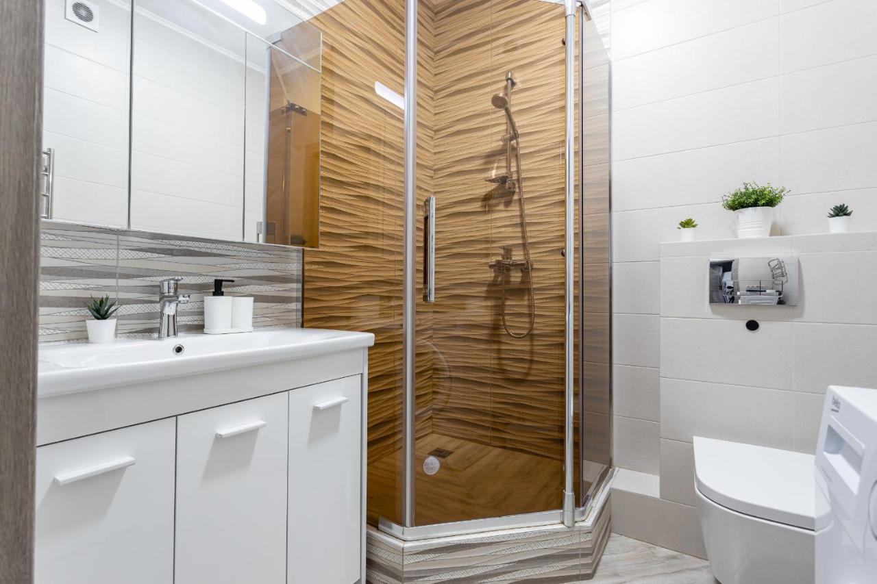 069 Apartment Near Airport In A New Building 基輔 外观 照片